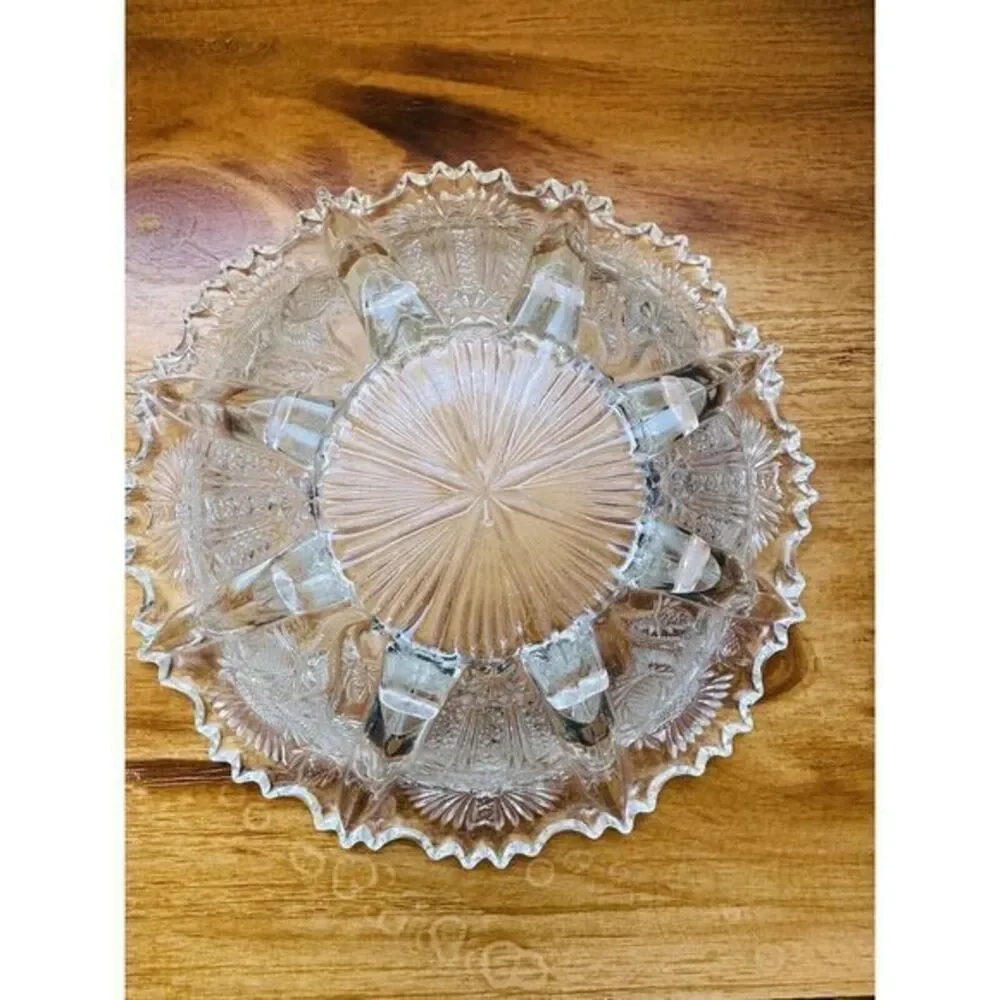 EAPG Higbee Paneled 8 Footed Paneled Thistle Pattern Serving‎ Bowl